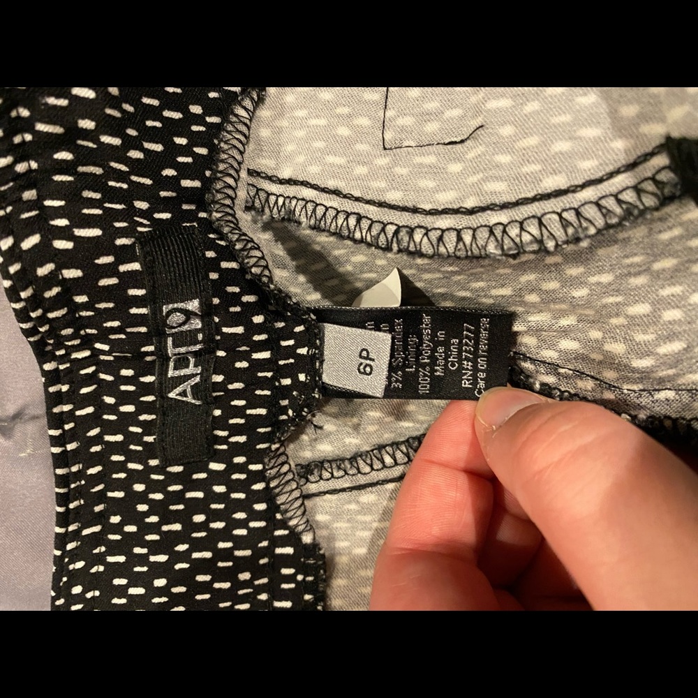 Work pull on capris - Picture 3 of 5